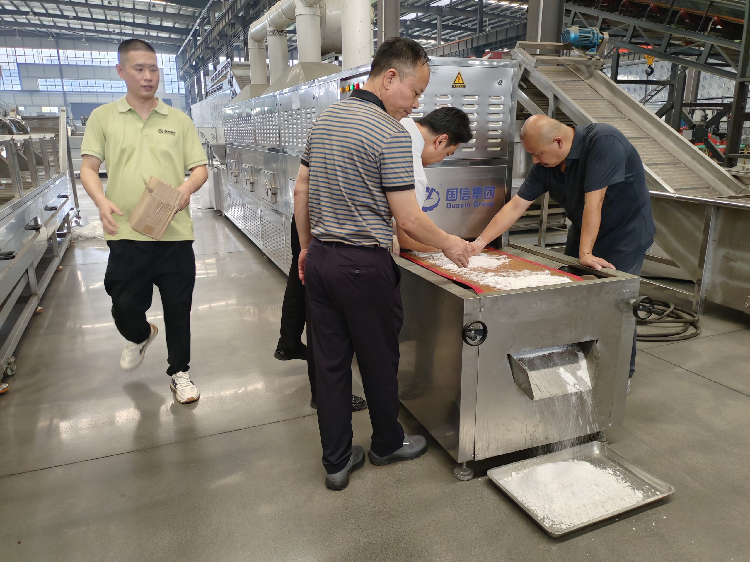 Microwave Dryer for Shredded Coconut